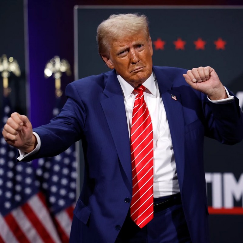 Klaim Menang Pilpres, Donald Trump Janji Bawa AS Menuju Era Emas