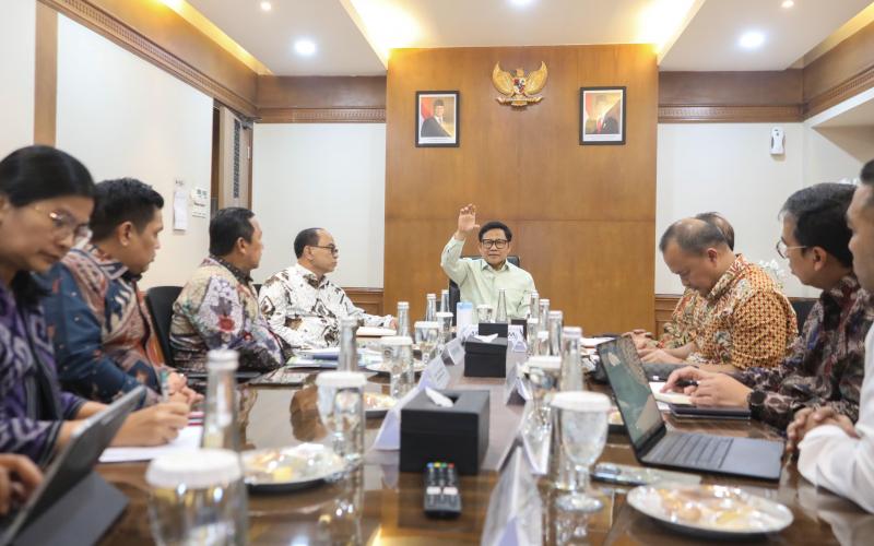 Sebagai Soko Guru Perekonomian Nasional, Keberadaan Koperasi Harus Diperkuat