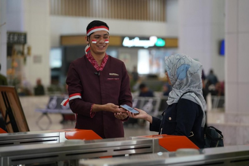 Hari Pahlawan: KCIC Hadirkan Nuansa Patriotisme di Stasiun Whoosh
