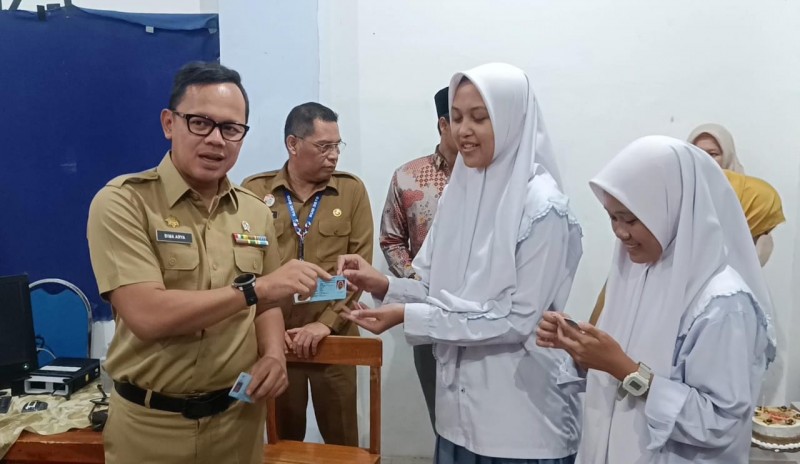 Wamendagri Bima Arya Jemput Bola Rekam KTP-el Pemilih Pemula