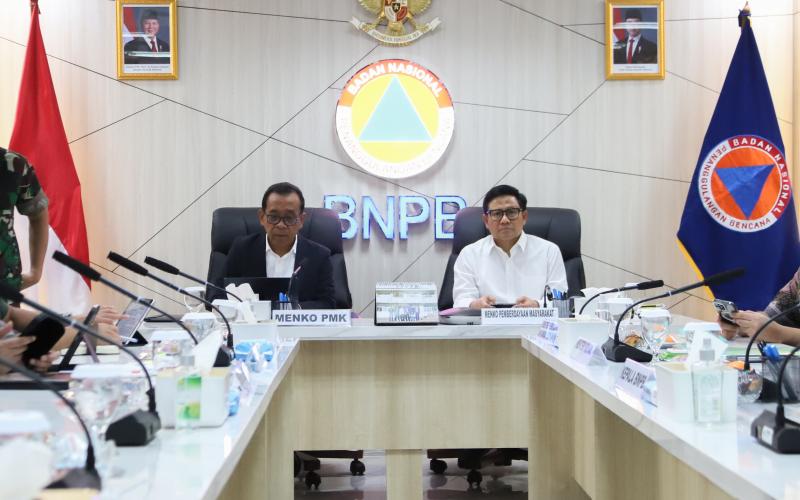 Dipimpin Presiden, Sejumlah Kementerian Lakukan Rapat Daring Terkait Penanganan Bencana Erupsi Gunung Lewotobi