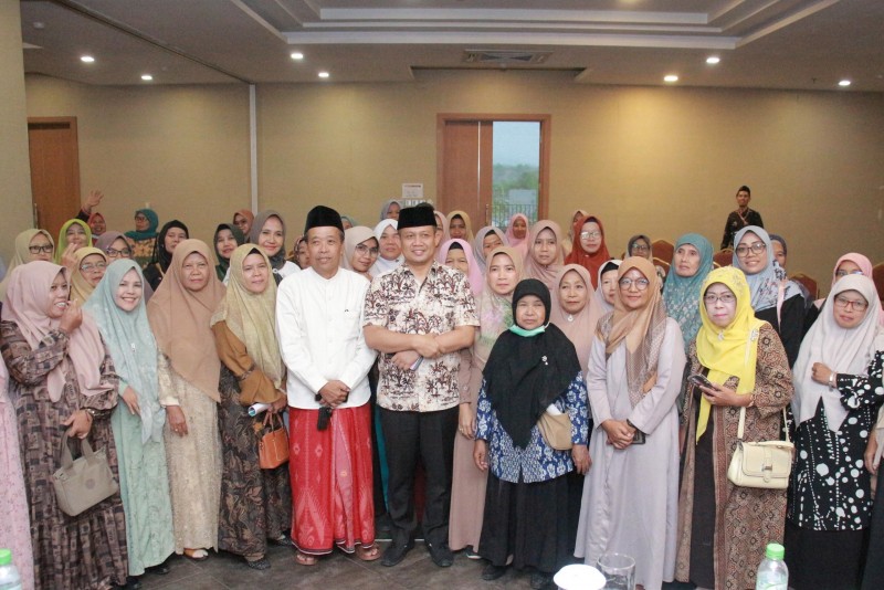 Pengurus PAC Muslimat NU se Kebumen Gelar Silaturahmi dengan Arif-Rista