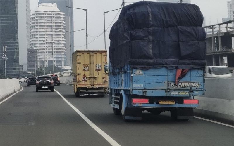 Manfaatkan Jalur KA untuk Menangani Truk ODOL