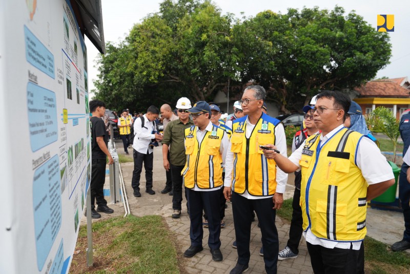 Monitor Program Swasembada Pangan, Menteri Dody Tinjau Rehabilitasi DI Mrican Nganjuk
