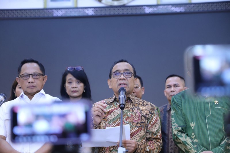 Pemerintah Jamin Hak Suara Pengungsi Erupsi Lewotobi