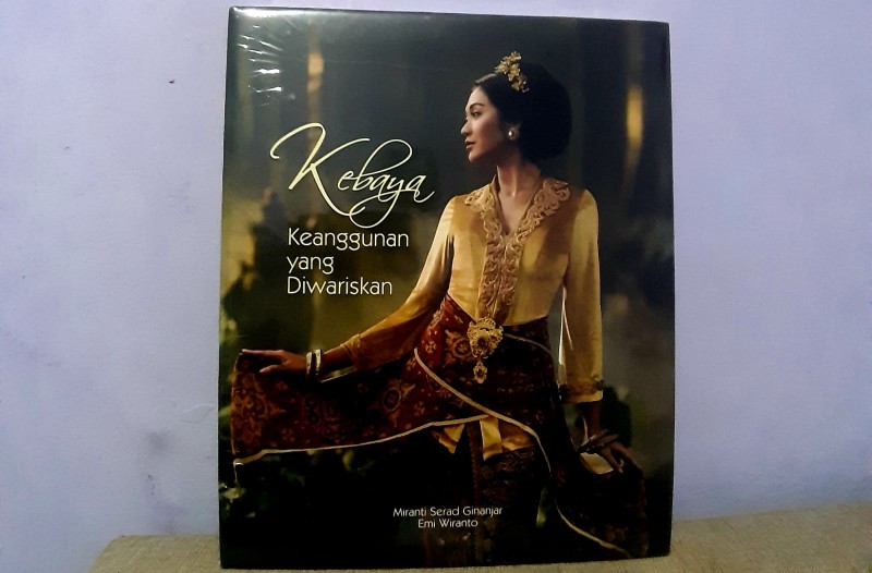 Buku "Kebaya, Keanggunan yang Diwariskan" Menjadi Dokumentasi Komprehensif Warisan Budaya Tak Benda Indonesia