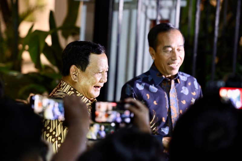 100 Hari Jadi Presiden, Prabowo Konsolidasi dan Berupaya Keluar dari Bayang-bayang Jokowi