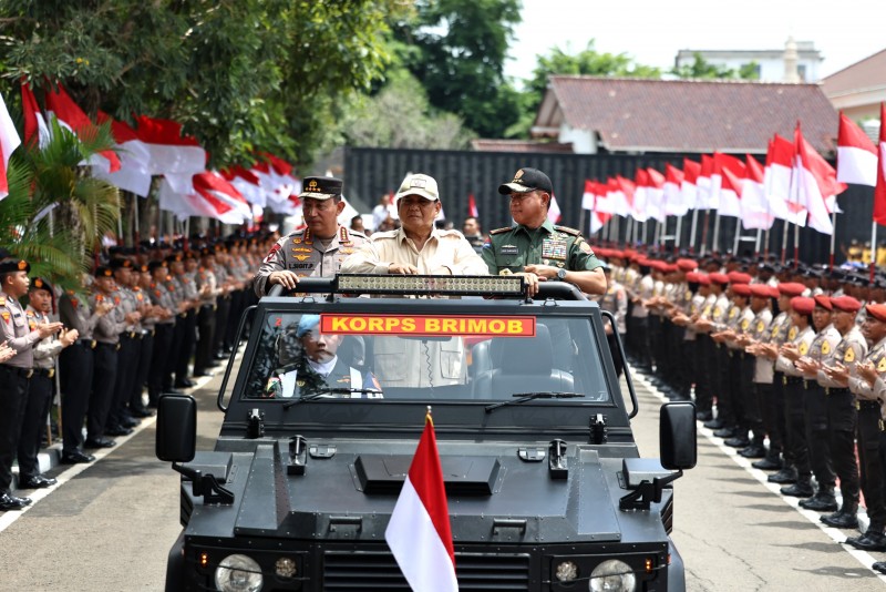 Prabowo: Rakyat Butuh Polisi Terampil