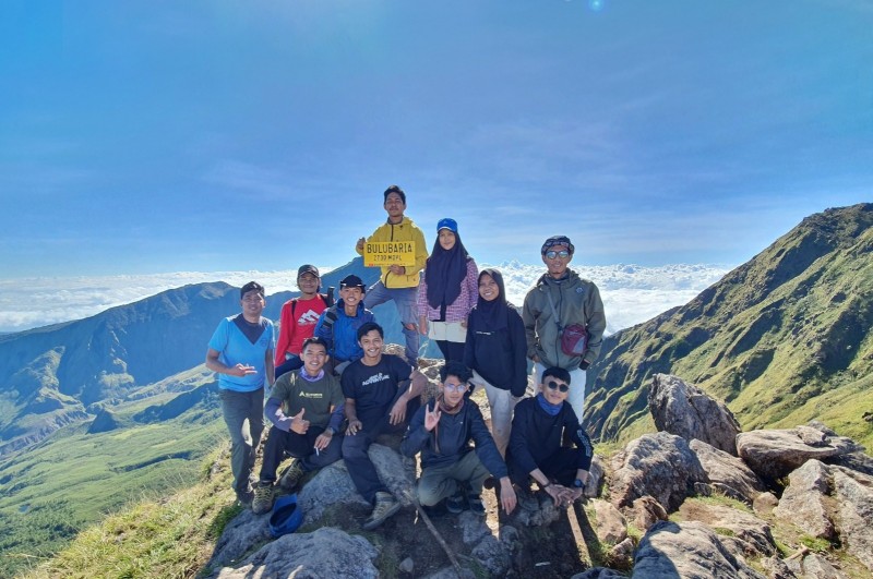 Sebanyak 13 Ribu Pendaki Sampai di Puncak Bulu Baria, Gunung Terbersih yang Dikelola EIGER