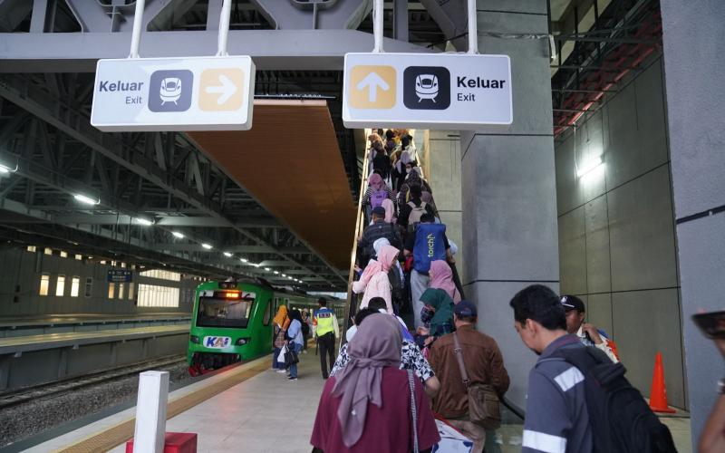 Jelang Nataru, KCIC Antisipasi Kepadatan di Stasiun Padalarang