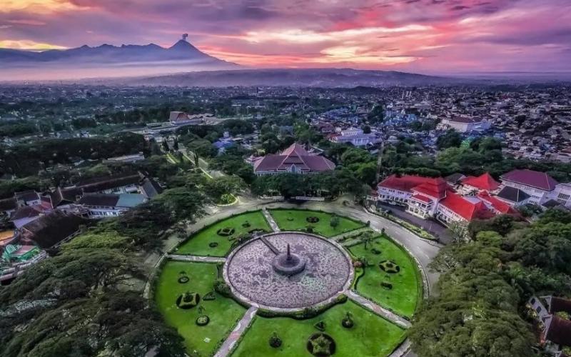 Olahraga Sembari Berlibur, Ikuti Emba Run Malang 10K