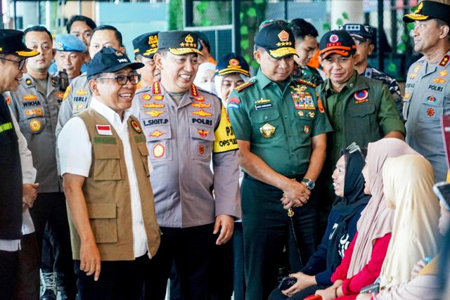 Menko PMK Pratikno Pantau Kesiapan Pelayanan Optimal Selama Libur Nataru