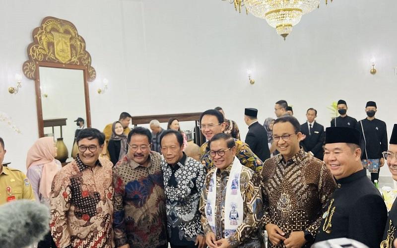 Momen Langka: Anies-Ahok Kumpul di Balai Kota, Sambut Tahun Baru 2025