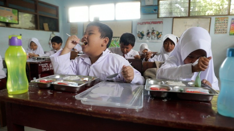 Potret Kegembiraan Siswa Sambut Program Makan Bergizi Gratis