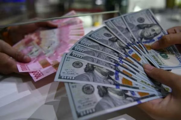 Perang Dagang AS-China Picu Lemahnya Nilai Tukar Rupiah