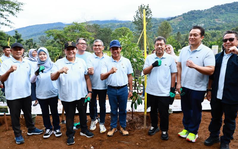 Komitmen terhadap Lingkungan, Pertamina Dukung Penanaman Pohon di Ciliwung