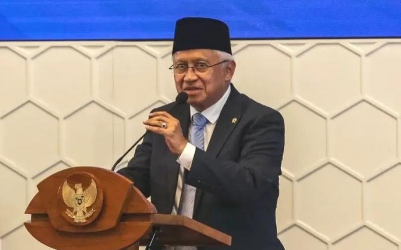 Klarifikasi Aksi Protes Pegawai, Menteri Satryo: Memutasi Bukan Memecat