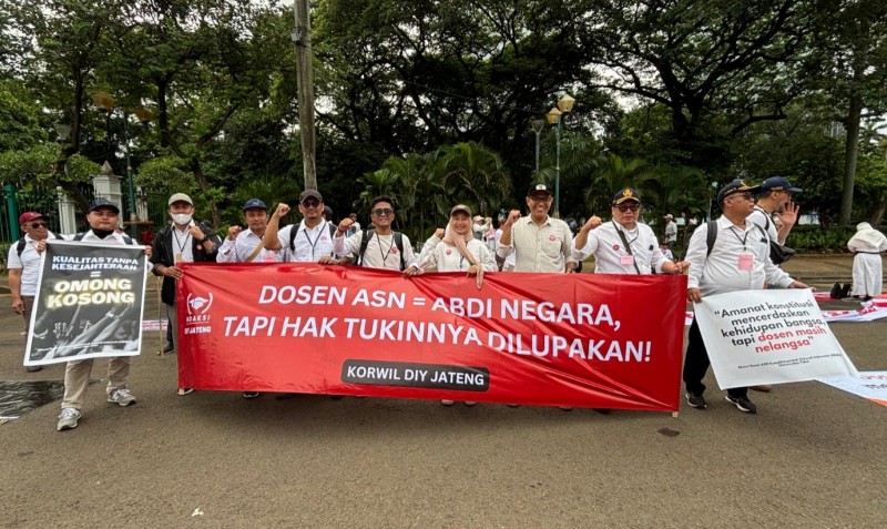 Tuntut Pembayaran Tunjangan Kinerja, Aliansi Dosen Seluruh Indonesia Gelar Aksi Unjuk Rasa di Istana