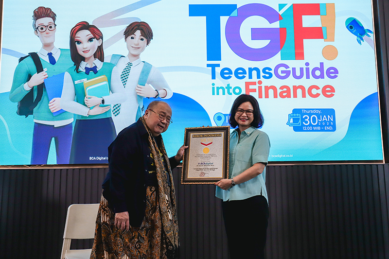 Beri Solusi Keuangan untuk Anak Muda, bluAccount for Teens by BCA Digital Raih Rekor MURI