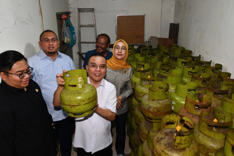 Sidak LPG 3 Kg, DPR Jamin Pasokan Normal Sub Pangkalan Mulai Aktif