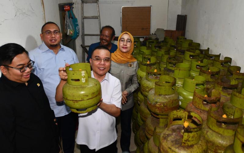 Menteri Tak Seirama, Ditegur atau Harus Reshuffle?