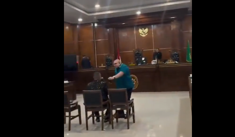 Razman Nasution-Hotman Paris Nyaris Baku Hantam di Persidangan, KY Bilang Begini...