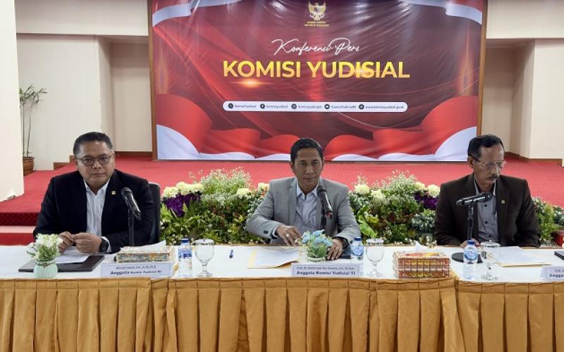 Anggaran Dipangkas, KY Kerja Selektif