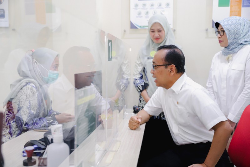 Jadi Menteri Pertama yang Cek Kesehatan Gratis di Puskesmas, Pratikno Puas
