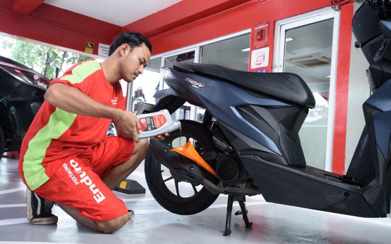 Jangan Keliru, Simak 4 Tips Mudah Cara Mengenali Oli Asli dan Palsu Pertamina