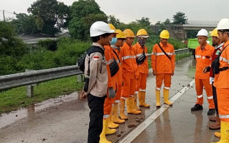API Tinjau Kondisi Jalan Tol Cibitung-Cilincing