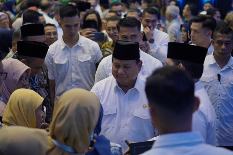 Wanti-wanti Mahasiswa Tak Mudah Terhasut, Prabowo Suarakan Indonesia Cerah
