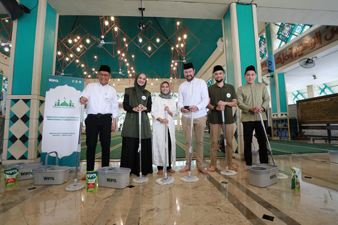 Wipol Gelar Program Puncak “Gerakan Masjid Bersih 2025” Bersama Ratusan Relawan