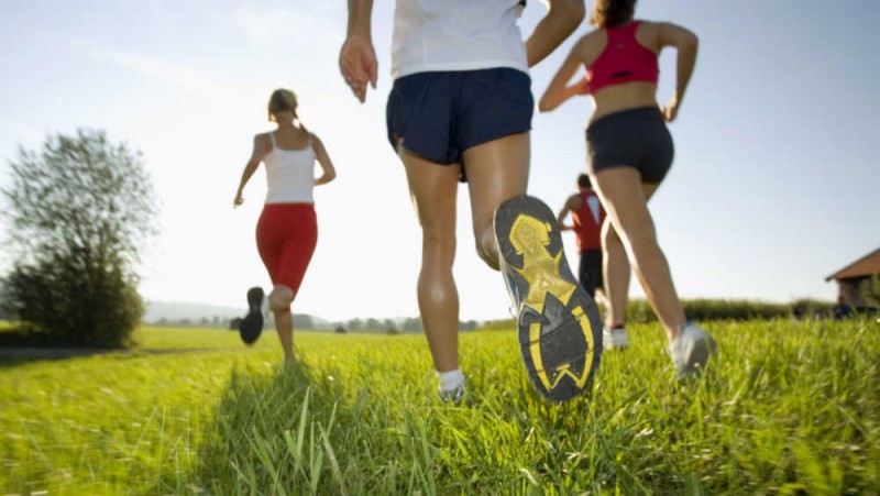 Temukan Produk Pelengkap Jogging di 8 Online Shop Terpercaya Berikut Ini!