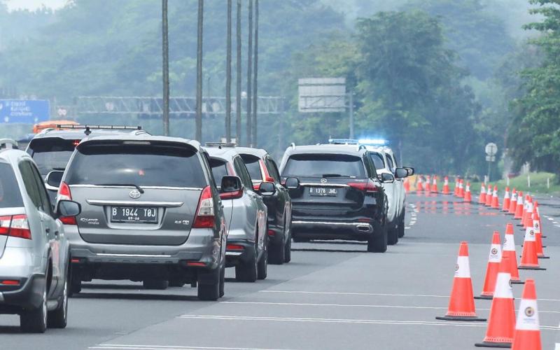 2,1 Juta Kendaraan Tinggalkan Jakarta, Puncak Arus Mudik Mulai Hari Ini