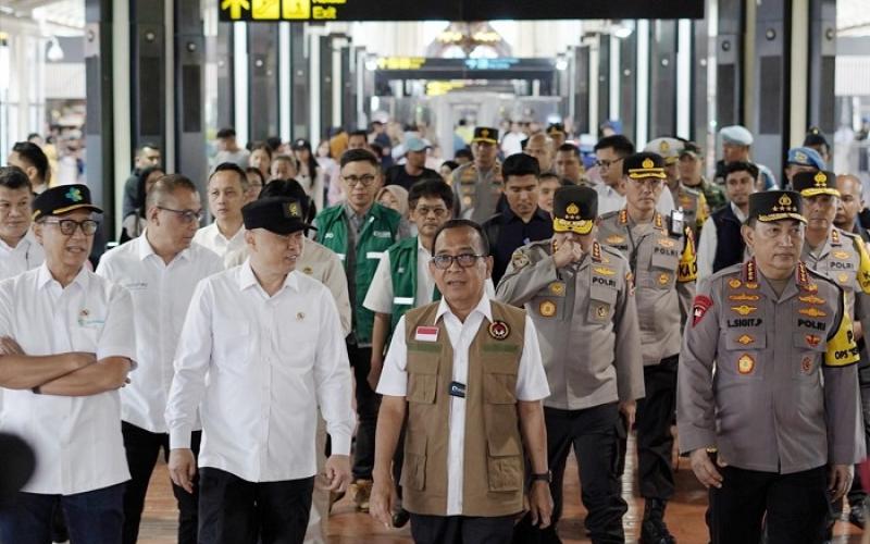 Jumlah Pemudik Naik Pesawat dan Bus Melonjak, Kereta Api Turun