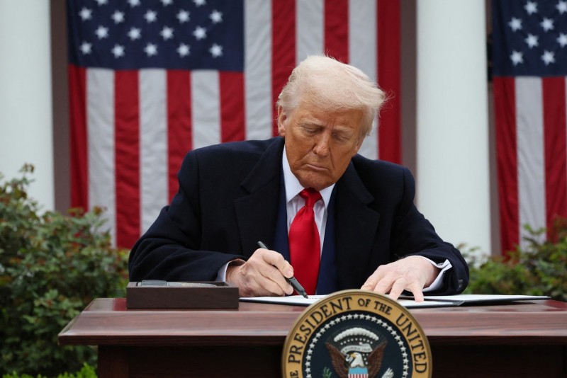 Trump Tunda Tarif Resiprokal, IHSG Bergairah