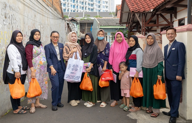 Peringati World Health Day 2025, Harris Puri Mansion Peduli Kesehatan Ibu Hamil dengan Berbagi Buah-Buahan Segar