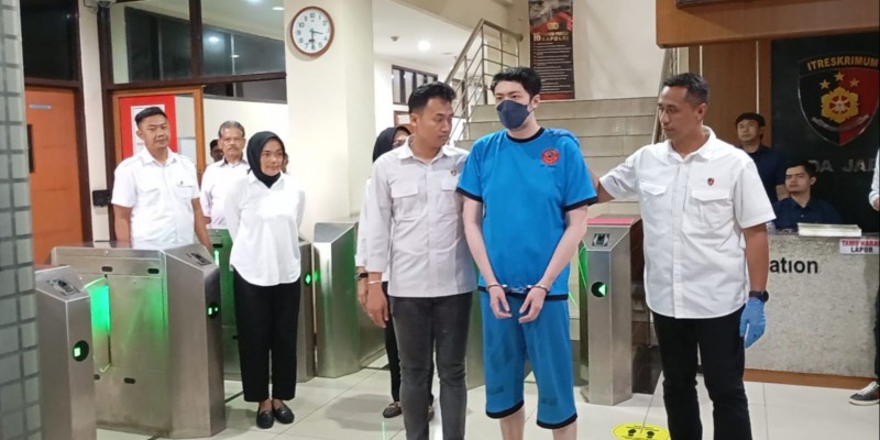 Hukum Tegas dan Cabut Izin Praktik Dokter Residen Unpad Cabul!