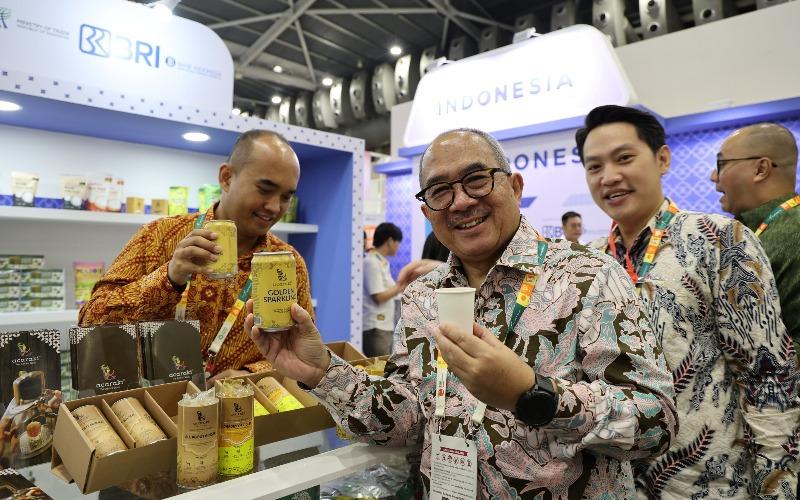 UMKM Unjuk Gigi di Ajang Bergengsi Dunia, Produk Mamin Indonesia Tembus Rp736 Miliar di FHA 2025 Singapura
