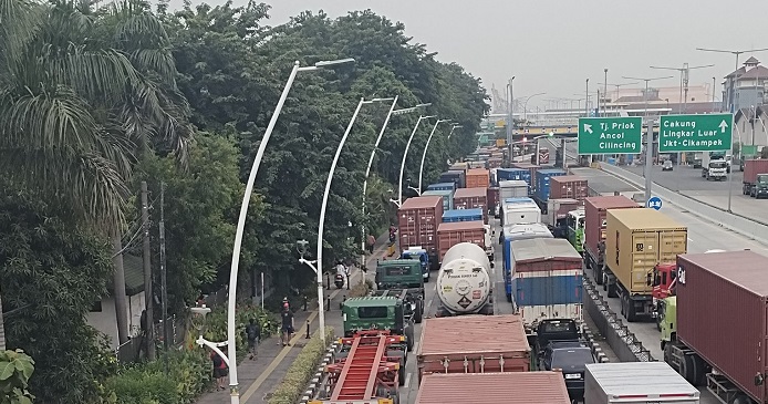 Membenahi Tata Kelola Kawasan Pelabuhan Tanjung Priok