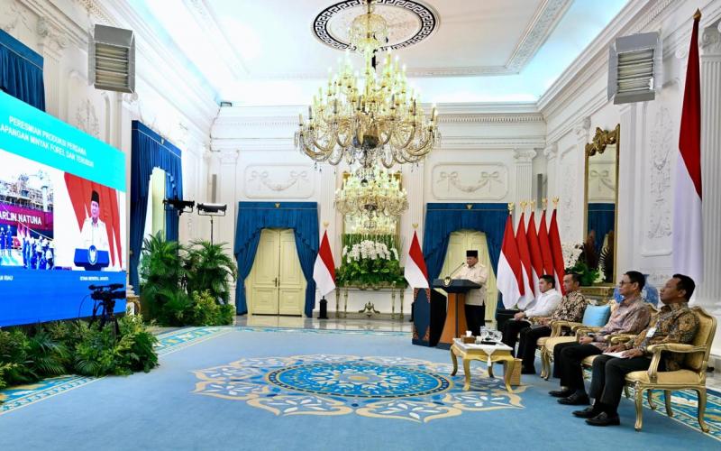 Prabowo Resmikan Produksi Minyak Forel dan Terubuk di Natuna