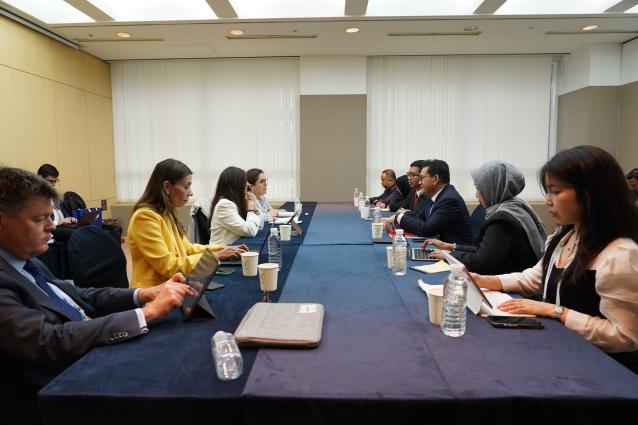 Saling Dukung Aksesi Kerja Sama Regional, Mendag Busan Adakan Pertemuan Dengan Wamendag Chile