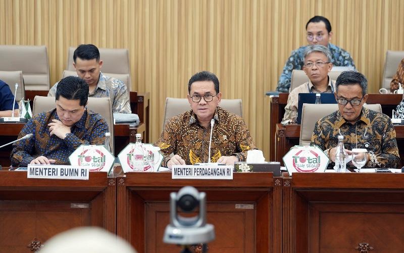 Hadapi Tarif Impor AS dan Perubahan AHKFTA, Kemendag Bahas Strategi dengan Komisi VI DPR