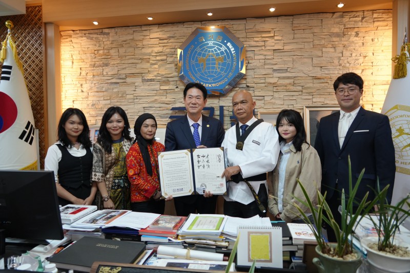 JAM-Intel Kejagung Reda Manthovani Dianugerahi Gelar Grand Master oleh Kukkiwon Korea Selatan