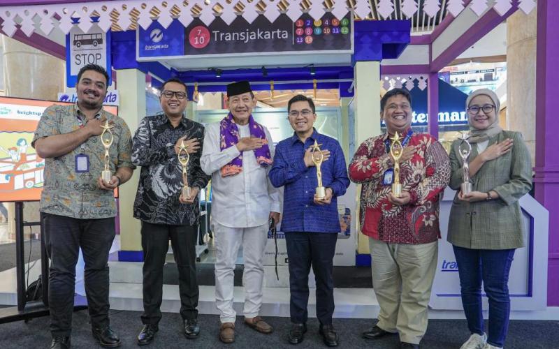 Transjakarta Raih 5 Penghargaan Bergengsi di BUMD Entrepreneurial Marketing Award 2025