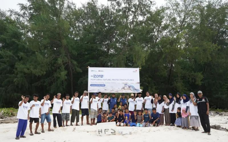 Telkom Lepas 200 Tukik di Kapoposang Peringati Hari Penyu Sedunia