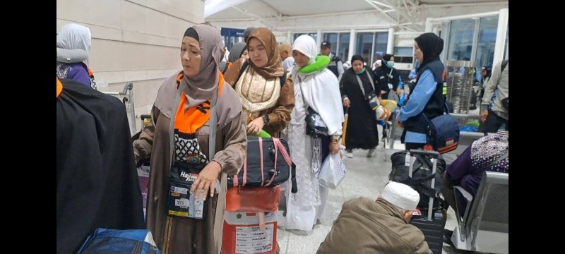 Meninggalkan Madinah, Jemaah Kloter 01 Makassar Tiba di Tanah Air Malam Ini