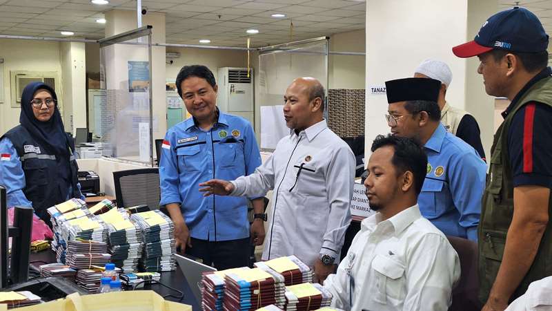 Pastikan Pemulangan dan Kesehatan Jemaah Terlayani Optimal, Deputi Warsito Tinjau Layanan Haji di Mekkah