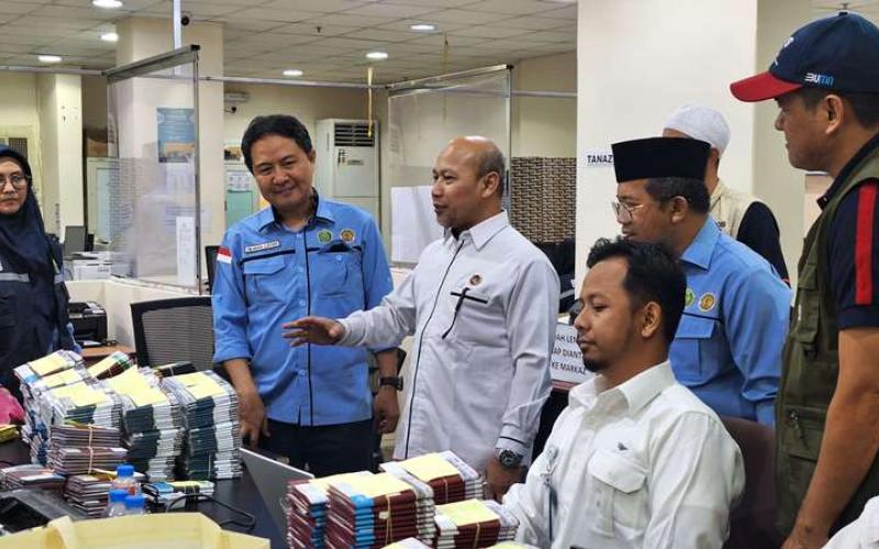 Pastikan Pemulangan dan Kesehatan Jemaah Terlayani Optimal, Deputi Warsito Tinjau Layanan Haji di Mekkah