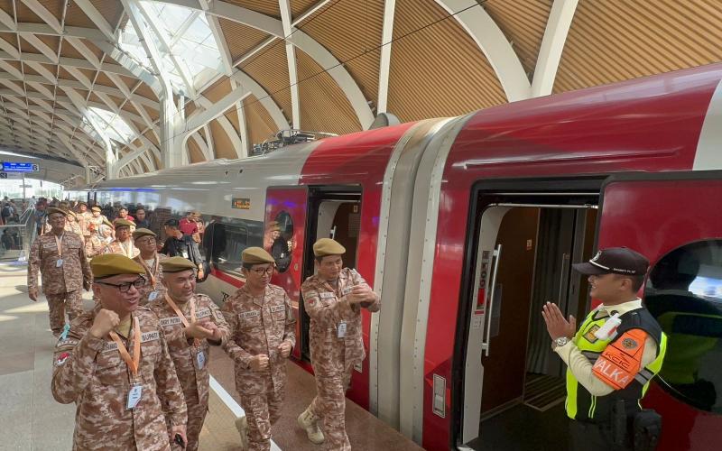 Retret Nasional IPDN, Kepala Daerah Tempuh Perjalanan Cepat dengan Whoosh